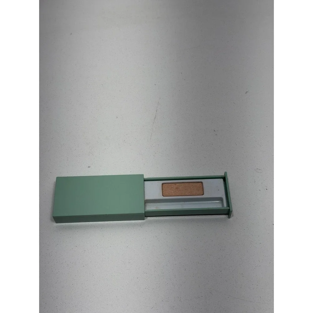 Clinique Soft-Pressed Eye Shadow Starstruck Shimmer Single Compact A76B‎ 0.03oz
